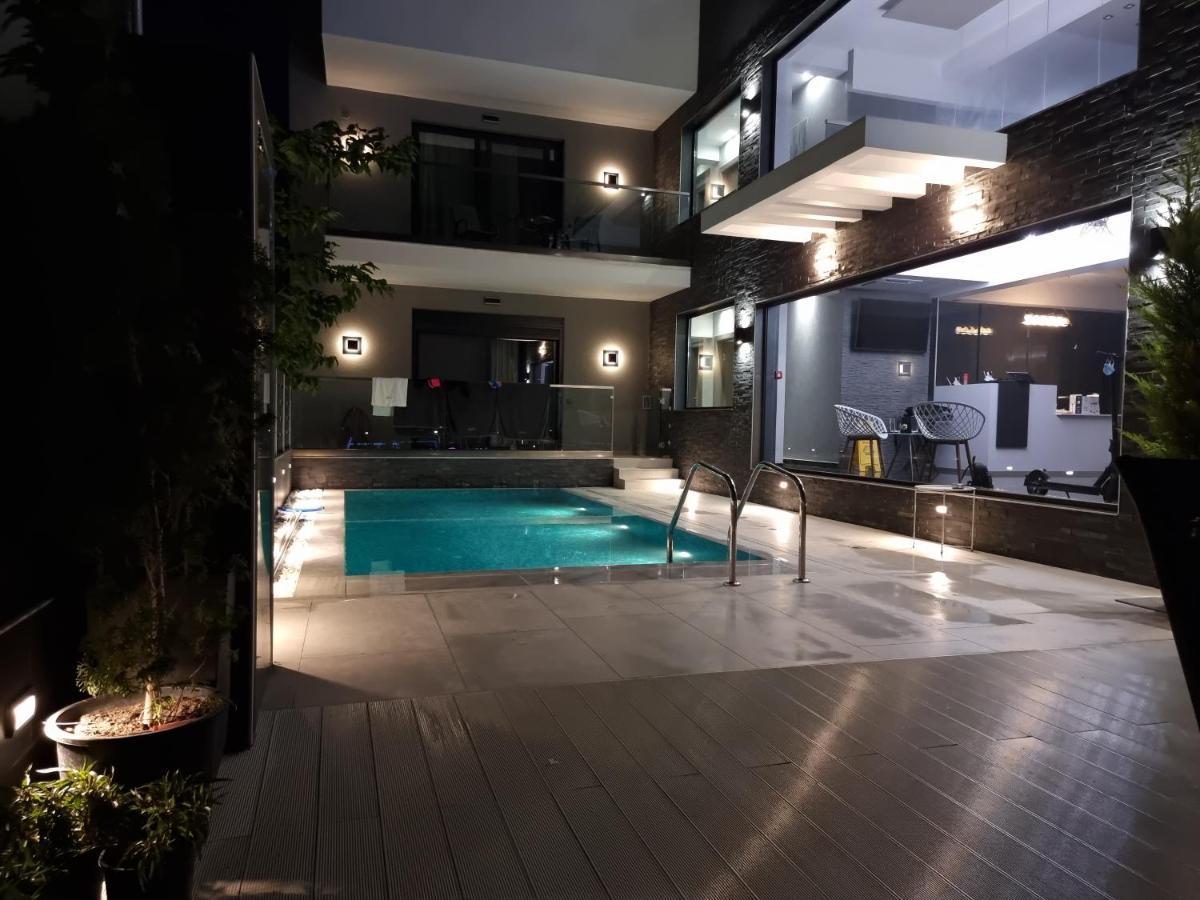 Luxsuites Ofrínion Esterno foto