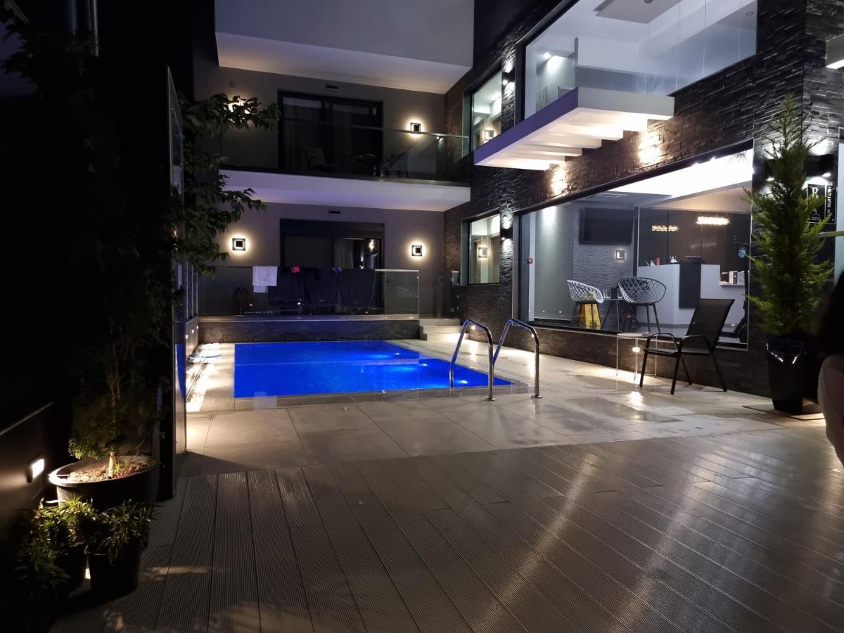 Luxsuites Ofrínion Esterno foto