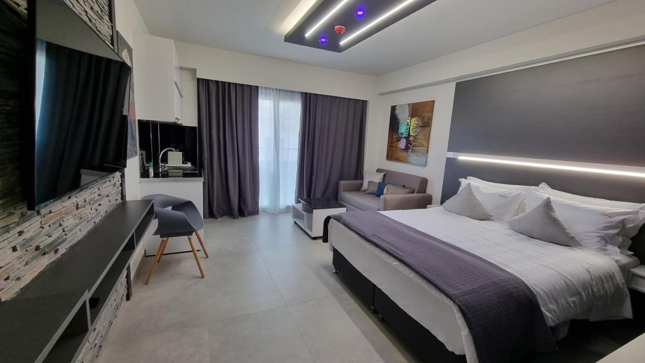 Luxsuites Ofrínion Esterno foto