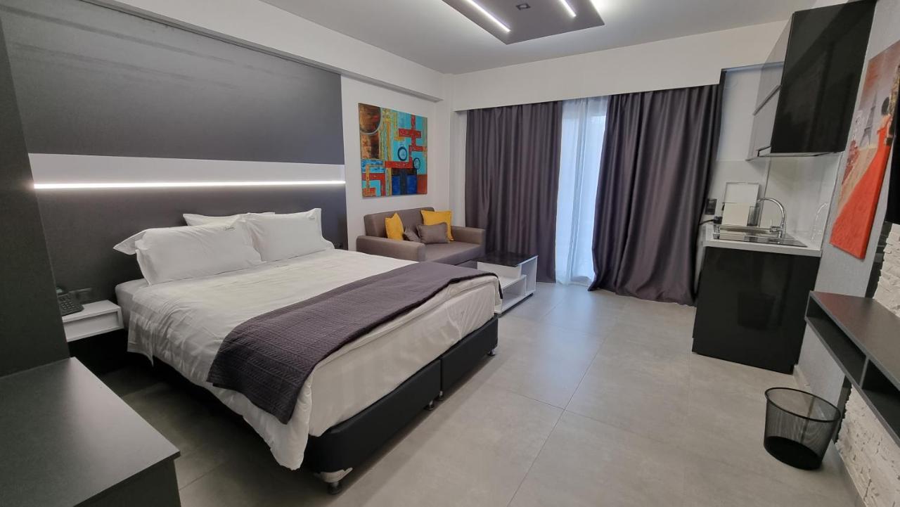 Luxsuites Ofrínion Esterno foto