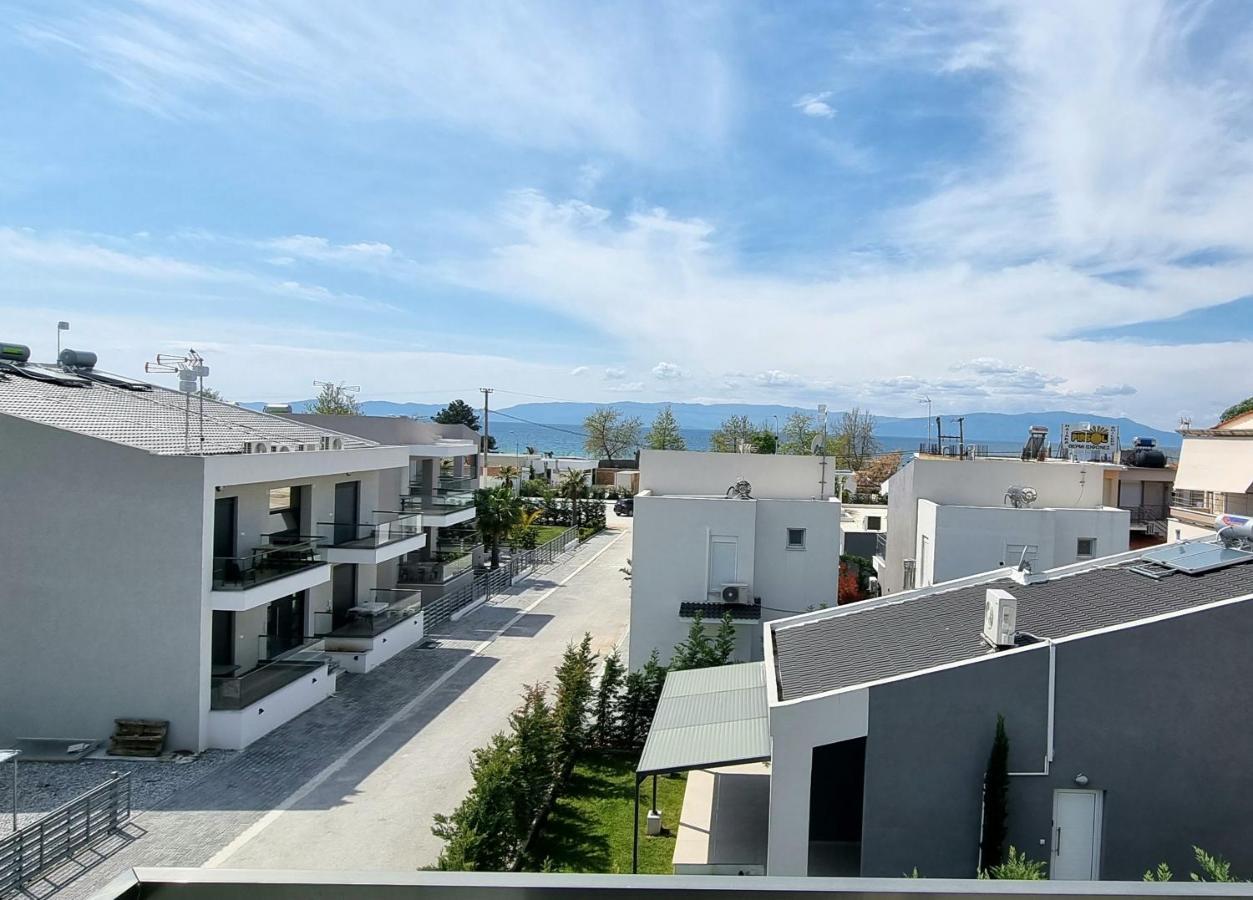 Luxsuites Ofrínion Esterno foto